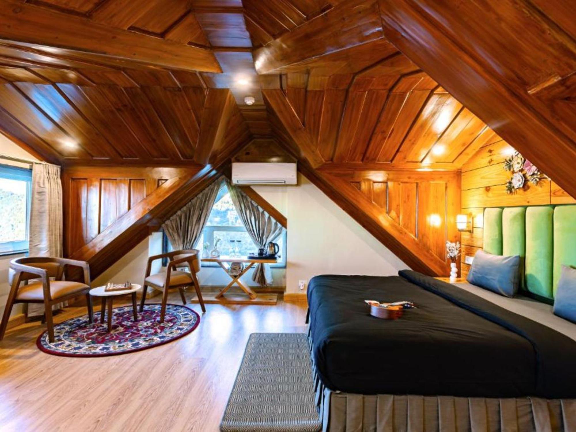 The Hosteller Shimla, Valley View Quarto foto